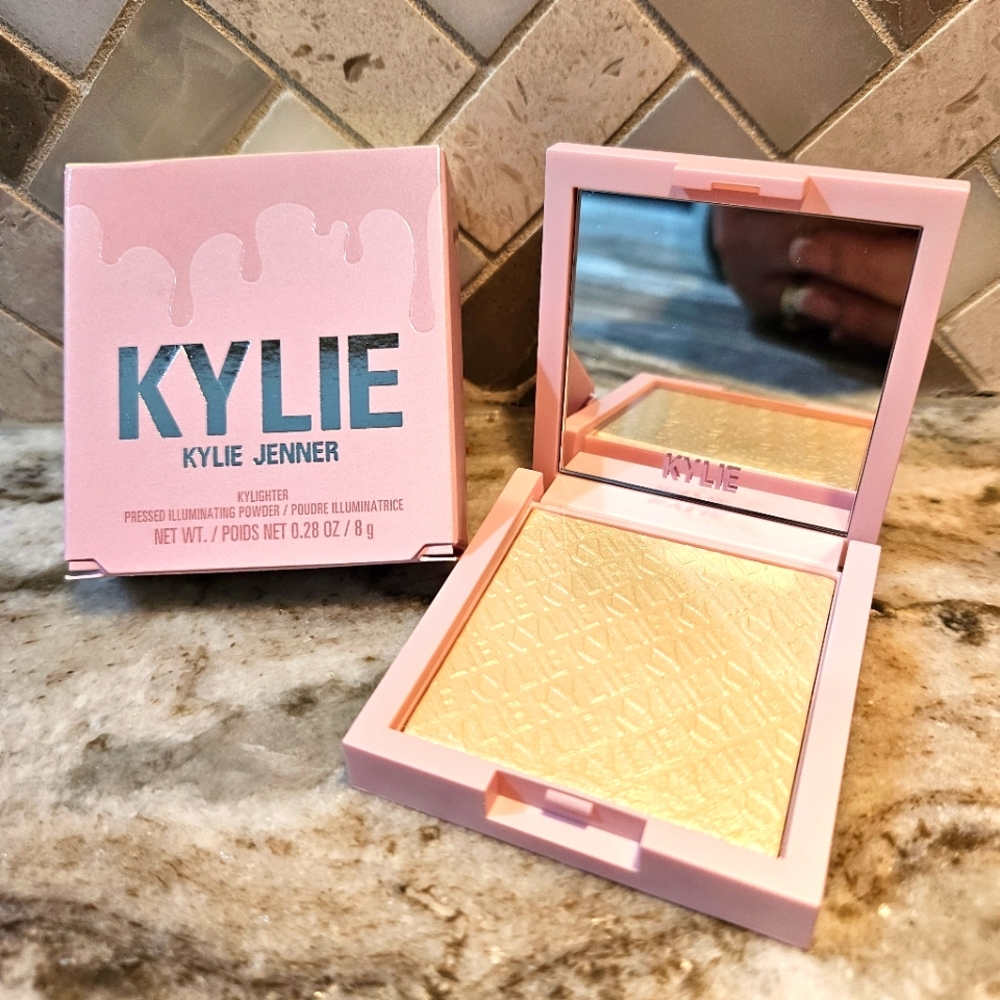 Kylie Jenner Kylighter #010 Quartz